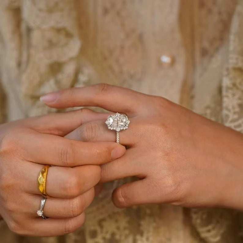 Rectangular Diamond Graceful And Fashionable Ring